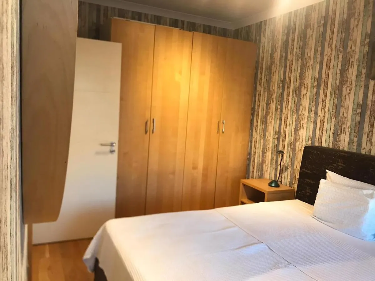 איסטמבול Deluxia Palace Residence The Flat With A Pool View 0*,