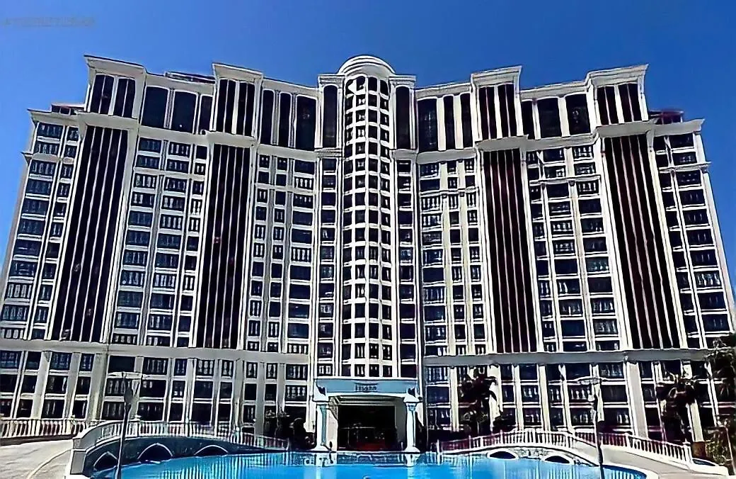 Deluxia Palace Residence The Flat With A Pool View location